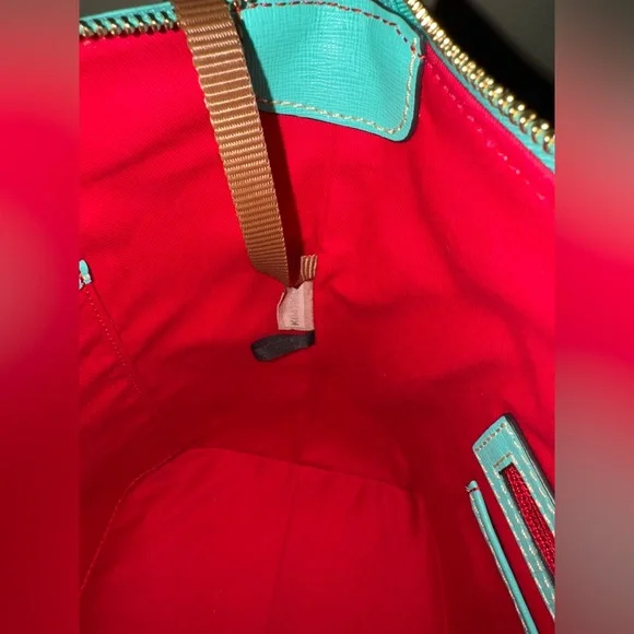 Dooney & Bourke Italian Soffiano leather - Picture 8 of 9